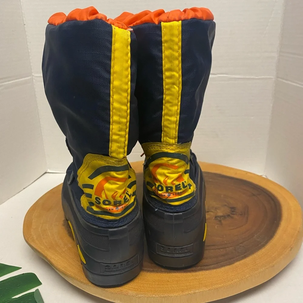 Sorel ReTRO 80’s 90’s Snow Boots Multi Color Lace Up